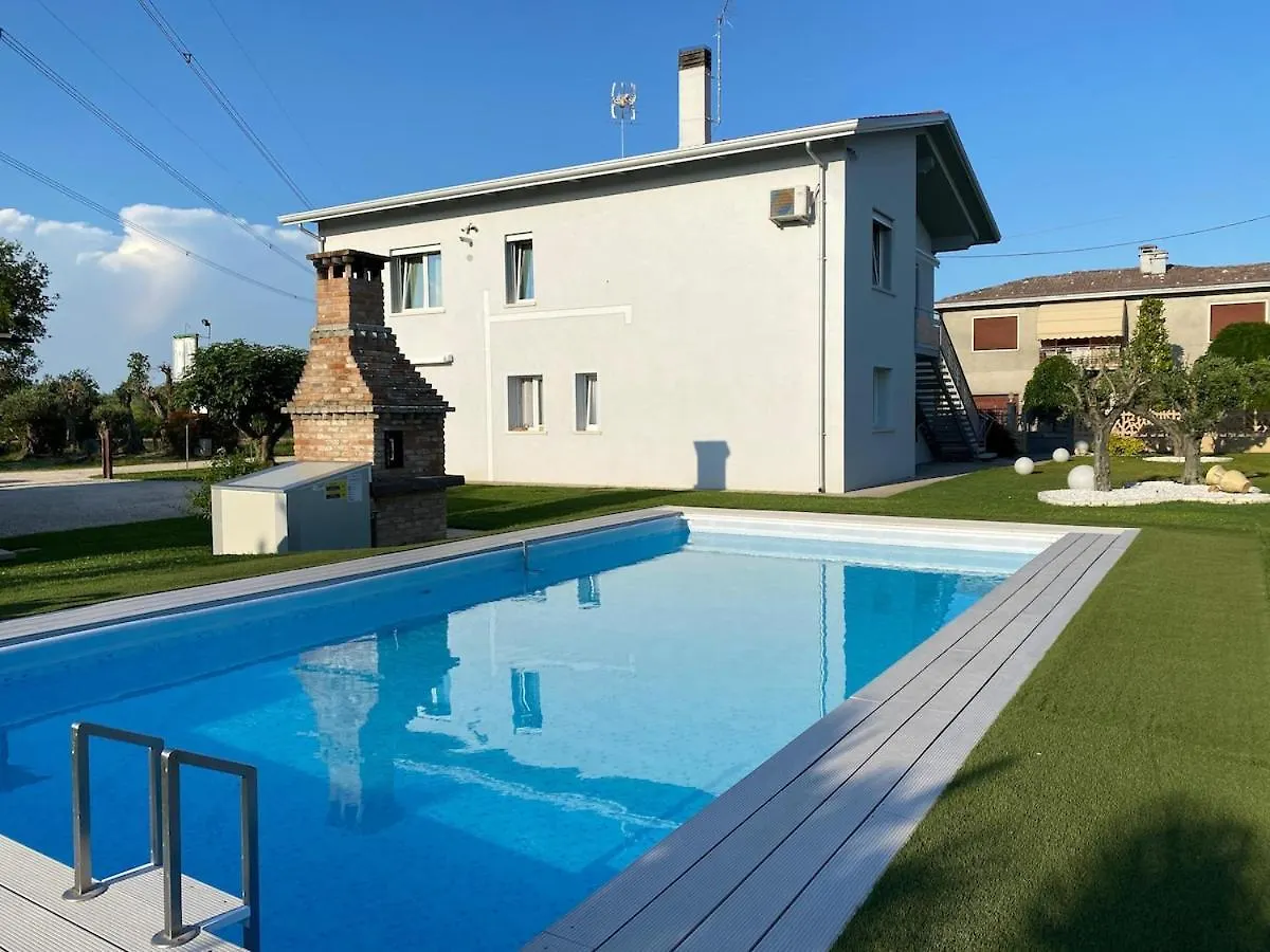 House With Pool And Park - Convenient For Venice And The Sea! Camponogara